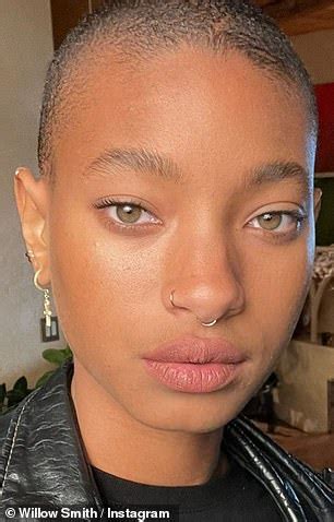 willow smith sexy|Willow Smith, 21, puts on a risqué display in a revealing lime。